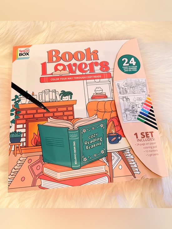 Disney Accessories - Book Lovers Coloring Kit Set